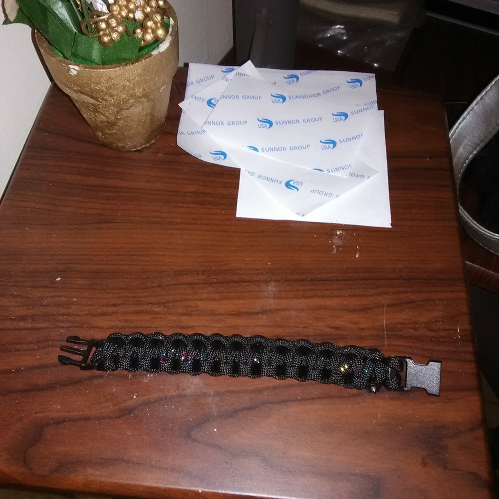 Paracord bracelet